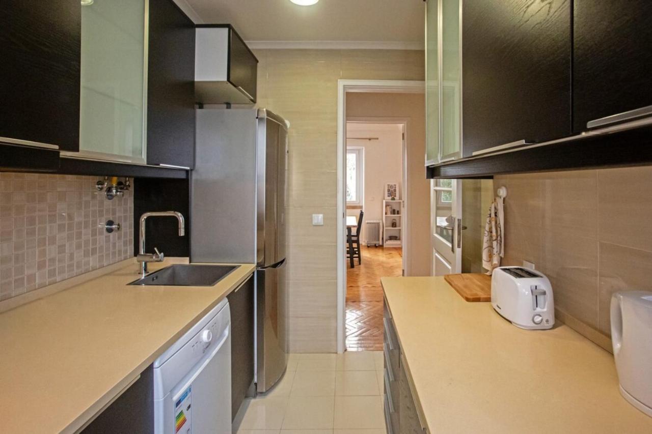 Cosy 1 Bedroom Apartment In Belem Lisbon Exterior photo
